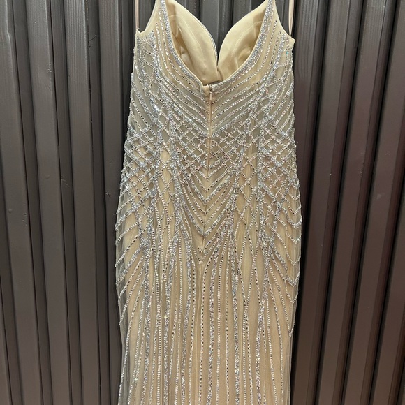 NWT Size 6 pageant/ wedding/ prom gown - Picture 4 of 11